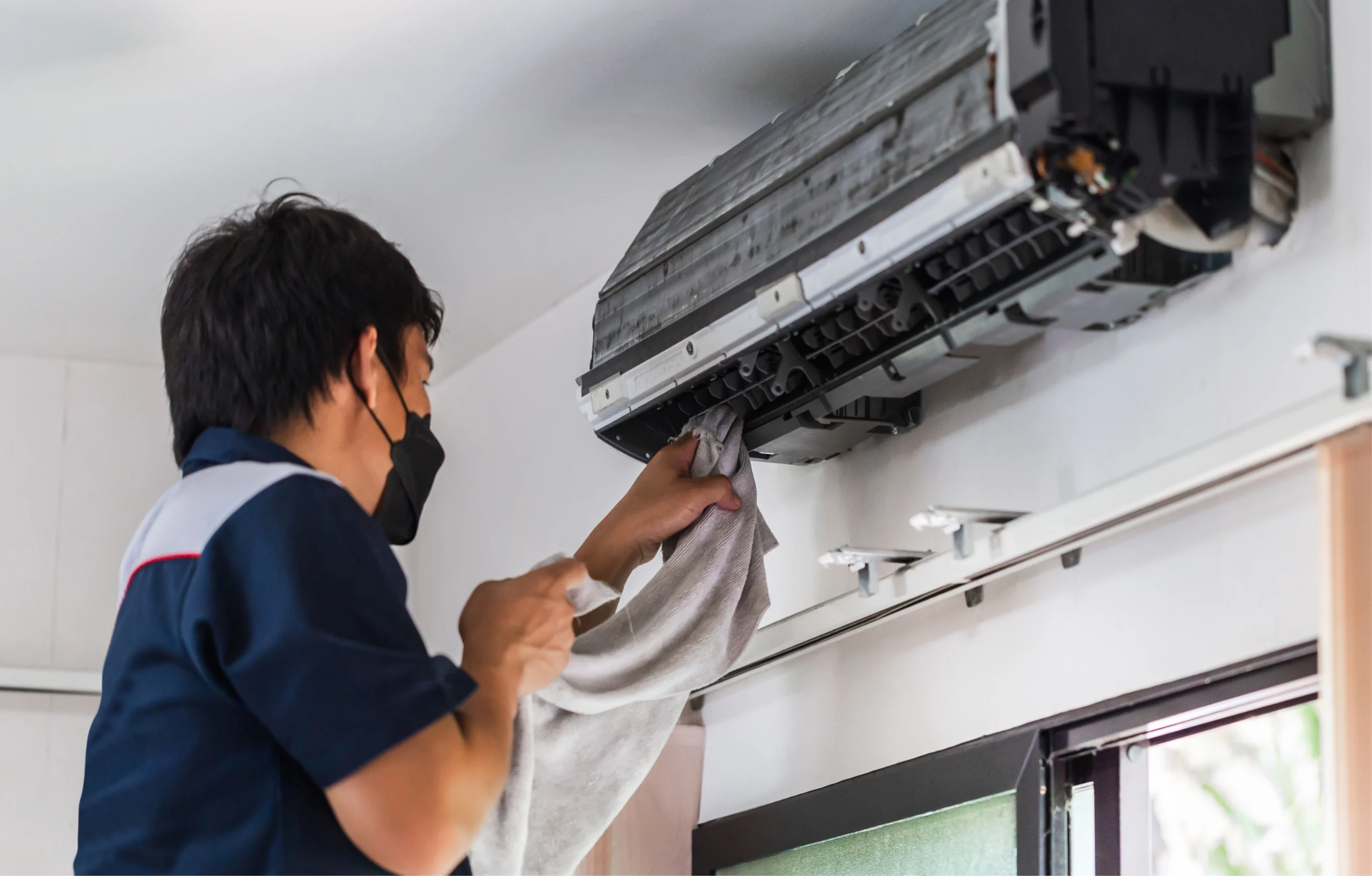 AC Duct Cleaning in Dubai