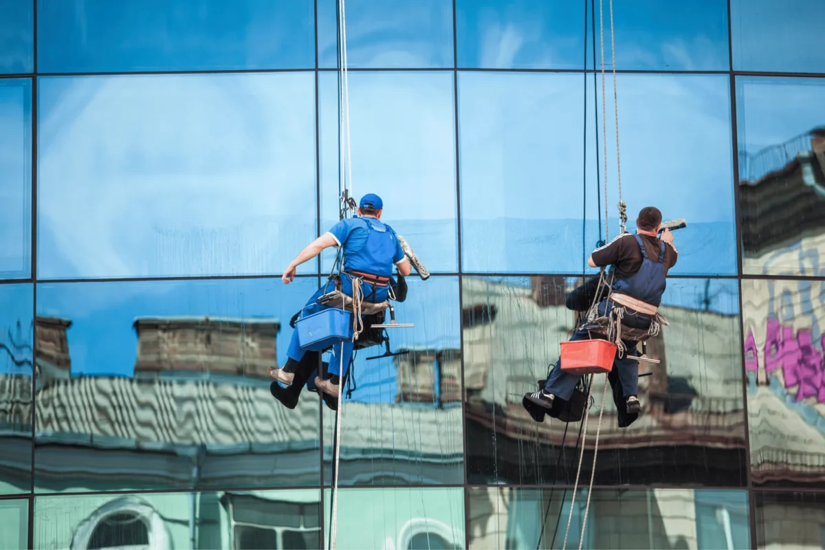 2 Facade Cleaning Services in Dubai